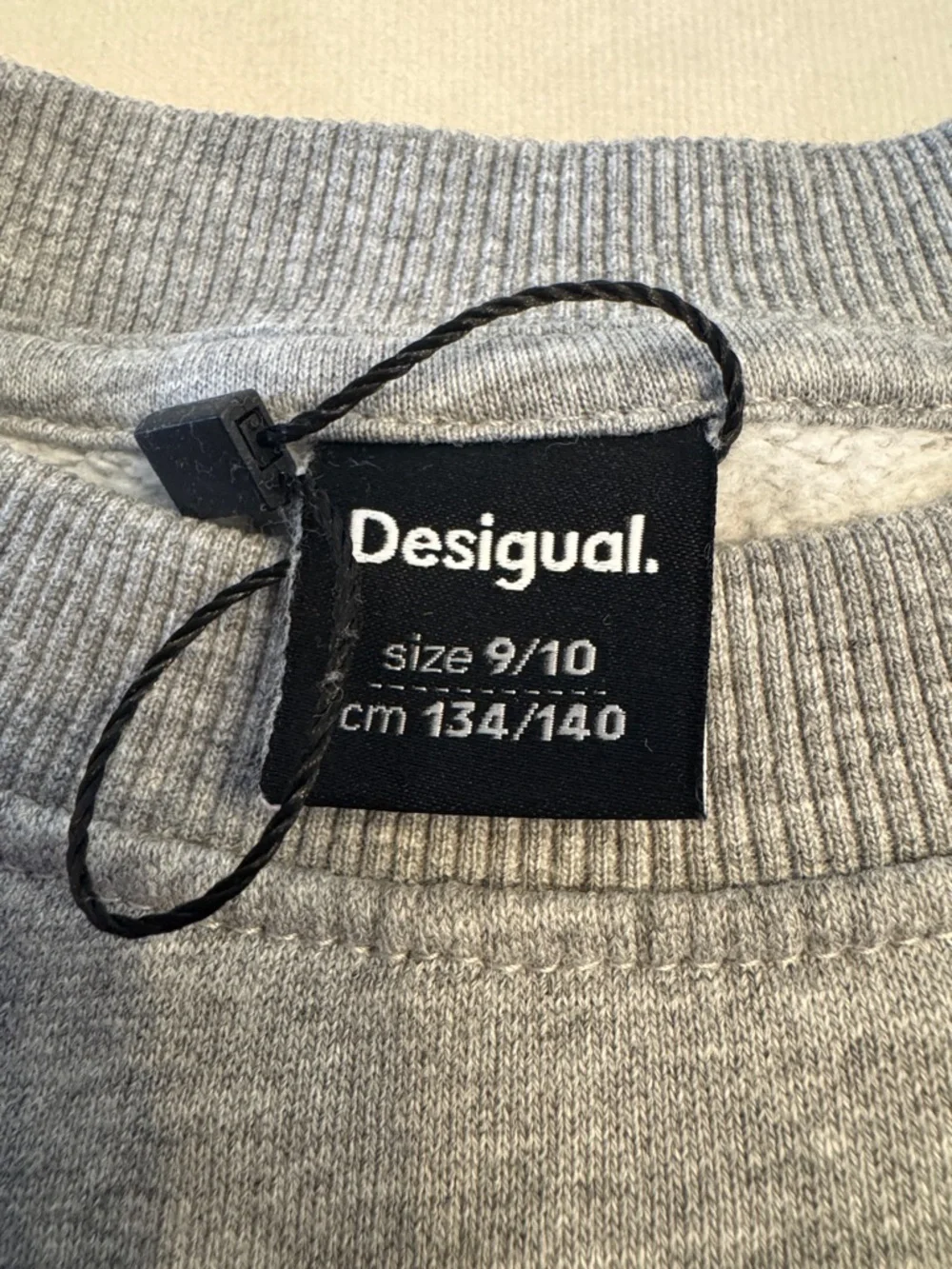 EUC! Desigual Gray Dress with Blue Flower and Yellow Center, sz 9-10